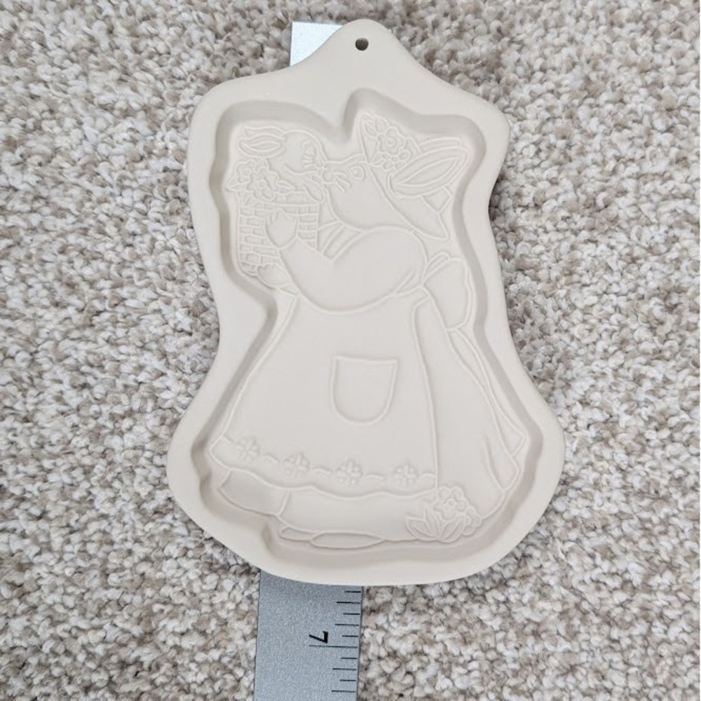 1994 Longaberger Pottery Mama and Baby Bunny Cookie Mold 1994 Made in USA - Picture 4 of 5